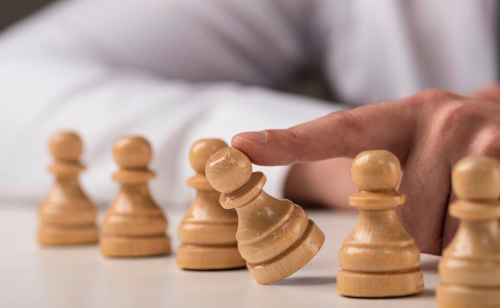 Diferença entre um bom líder e um líder ruim no trabalho