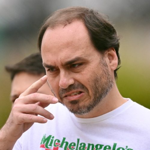 Pesquisa Atlas aponta que Carlos Bolsonaro não seria eleito senador em Santa Catarina atualmente