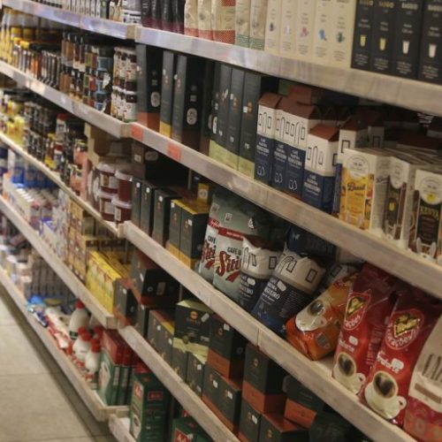 Varejo registra crescimento de 0,6% e alcança marca histórica em fevereiro
