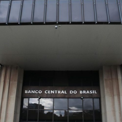 Copom define taxa Selic em um cenário de conflitos no Oriente Médio e aumento da inflação