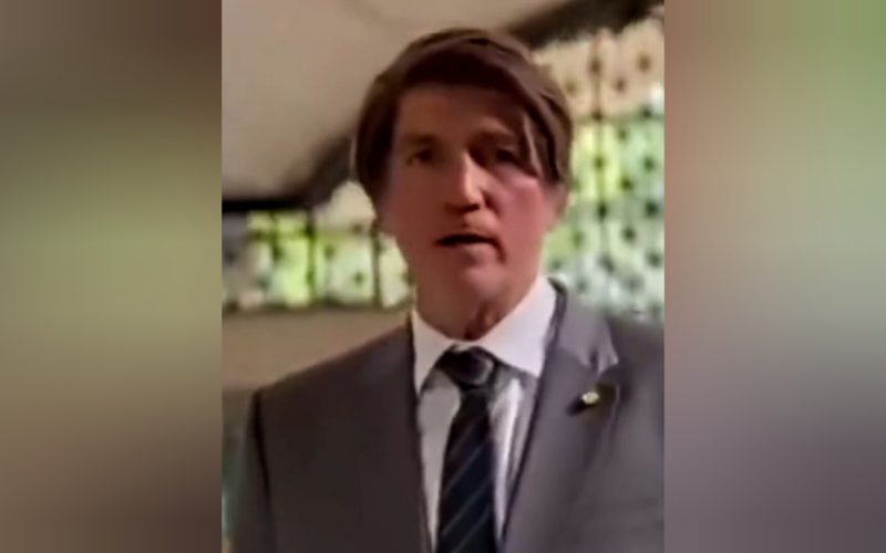 Ator de “Dark Horse” desistiu das filmagens no Brasil devido a problemas de ansiedade