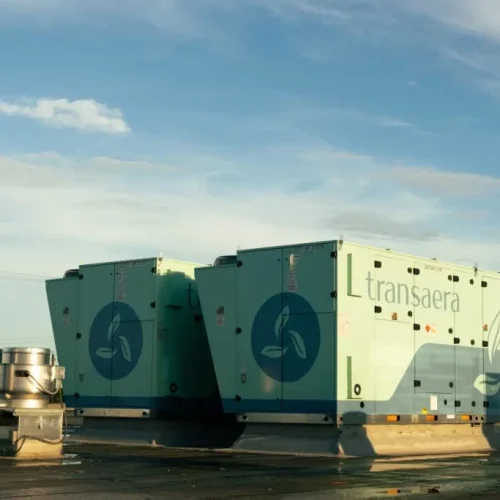 Amazon implementa sistema de desumidificação inspirado em prêmio Nobel para otimizar uso de energia