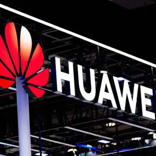 Huawei lança chips de 1,4 nm, superando barreiras impostas pelos EUA