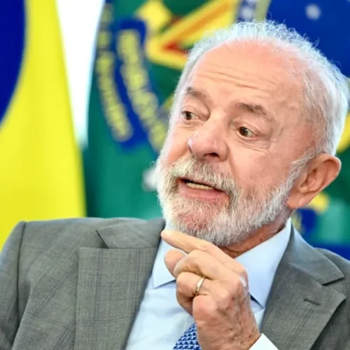 Lula destina R$ 30 bilhões para modernizar veículos de motoristas de aplicativos