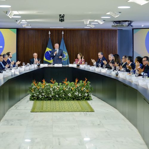 Lula planeja enviar mensagem a Trump e participar do G7 para criticar o “desmantelamento da democracia e do multilateralismo