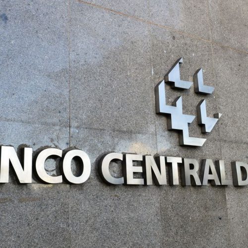 Senado avança com autonomia financeira do Banco Central; governo Lula busca alterações na votação final