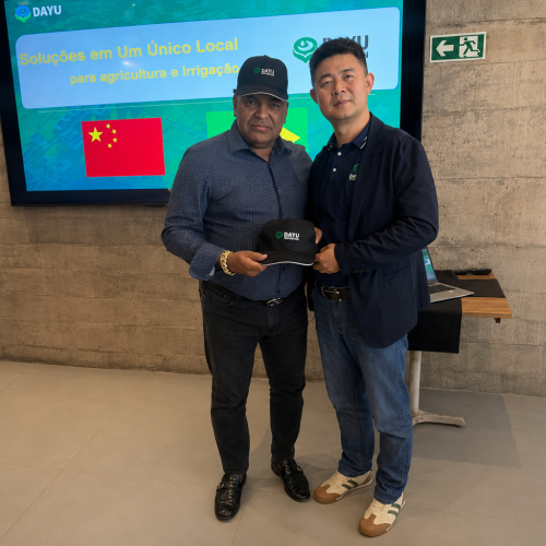 Produtor rural Adailton Maturino firma parceria com empresa chinesa para modernizar cultivo de cacau no Brasil