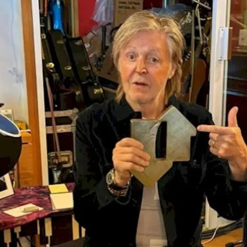 Paul McCartney conquista pela 24ª vez o primeiro lugar nas paradas do Reino Unido