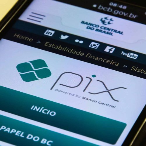 Febraban defende sistema Pix e rebater críticas dos EUA sobre segurança