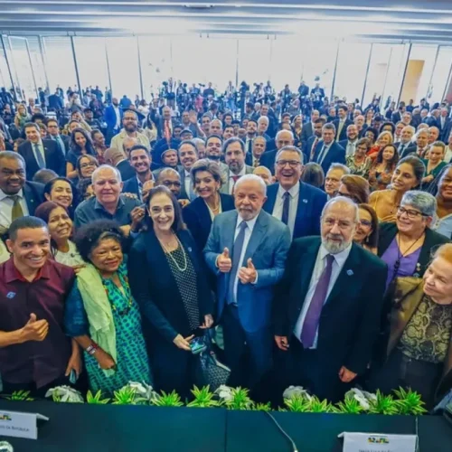 Lula se manifesta contra a possibilidade de tarifas americanas durante encontro do Conselhão