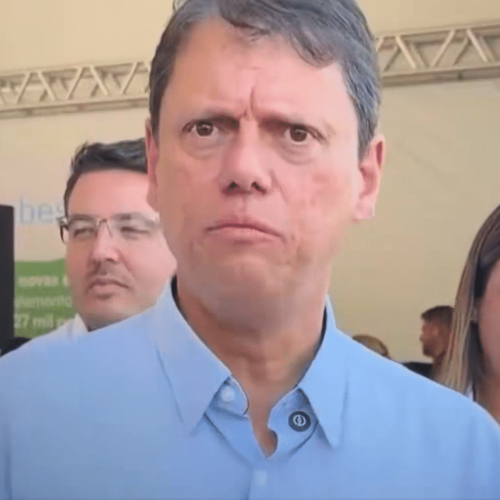 Tarcísio elogia coronel Coutinho como “íntegro” antes de apuração sobre o PCC