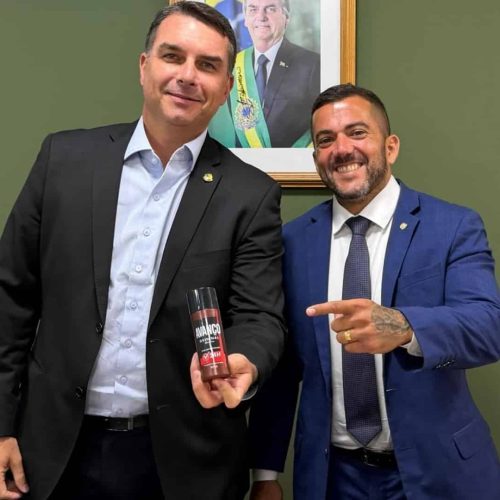 Carlos Jordy vê fortuna disparar: de capital inicial a mansão avaliada em R$ 1 milhão.