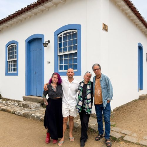 Casa Paraty eleva a Flip a um vibrante espetáculo da cultura caiçara