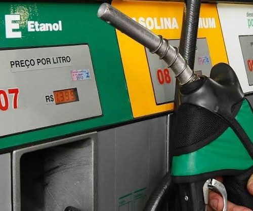 Brasil aumenta porcentagem de etanol na gasolina para 32% enquanto mantém tarifas sobre o etanol dos EUA.