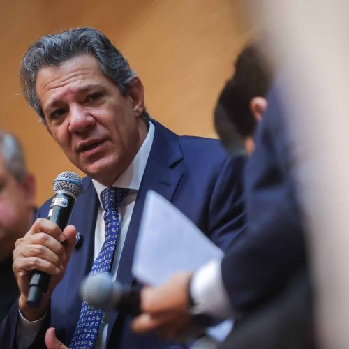 Haddad solicita esclarecimentos a Tarcísio de Freitas sobre conduta incomum da PM