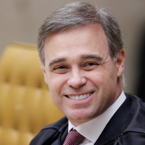 Organização ligada a André Mendonça exige R$ 350 mil do Conselho Federal por treinamento em oratória