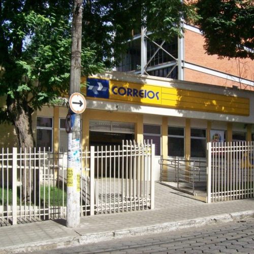 Renan Santos quer privatizar os Correios, mas poupa Petrobras e Embrapa