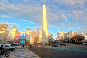 Inter entra na Argentina com conta em dólar em meio à austeridade de Milei
