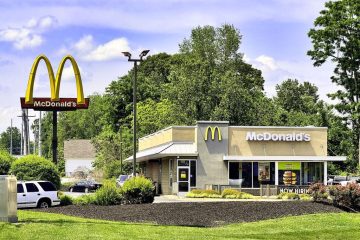 McDonald’s enfrenta ação judicial nos EUA por suposta manipulação de preços com inteligência artificial