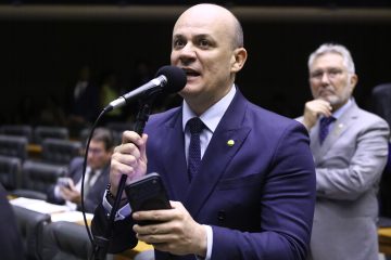 Cabo Gilberto compara crescimento da extrema direita no Brasil à ascensão do nazismo na Alemanha